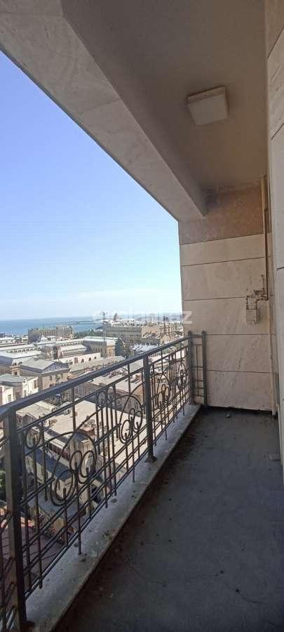 Satılır, yeni tikili, 4 otaqlı, 210 m², Bakı, Səbail r, İçəri Şəhər m.