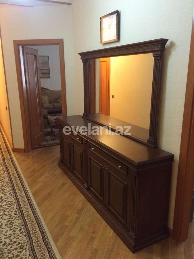 Kirayə verilir, yeni tikili, 3 otaqlı, 130 m², Bakı, Yasamal r, Elmlər Akademiyası m.