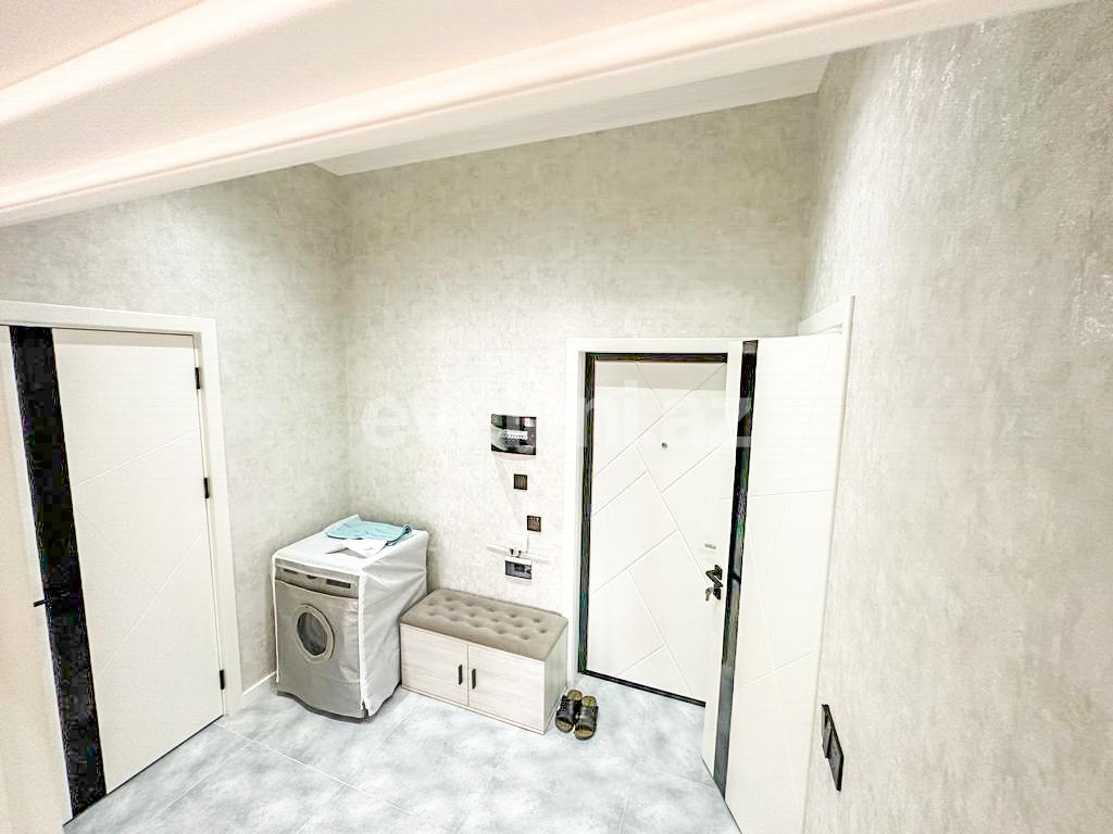 Kirayə verilir, yeni tikili, 2 otaqlı, 70 m², Bakı, Nizami r, Qara Qarayev m.