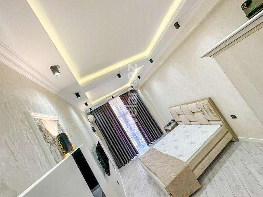 Kirayə verilir, yeni tikili, 2 otaqlı, 70 m², Bakı, Nizami r, Qara Qarayev m.