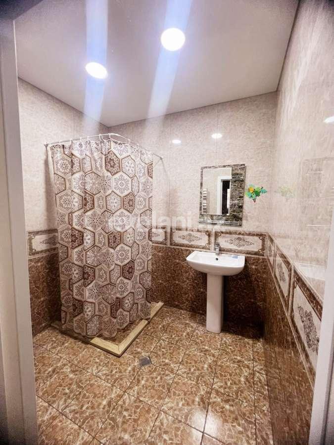 Kirayə verilir, yeni tikili, 2 otaqlı, 90 m², Bakı, Nizami r, Neftçilər m.
