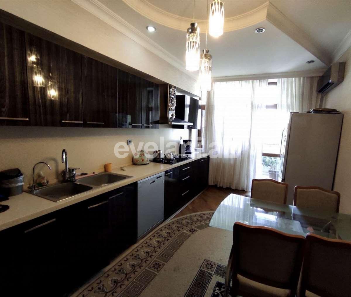 Satılır, yeni tikili, 4 otaqlı, 217 m², Bakı, Nəsimi r, 28 may m.