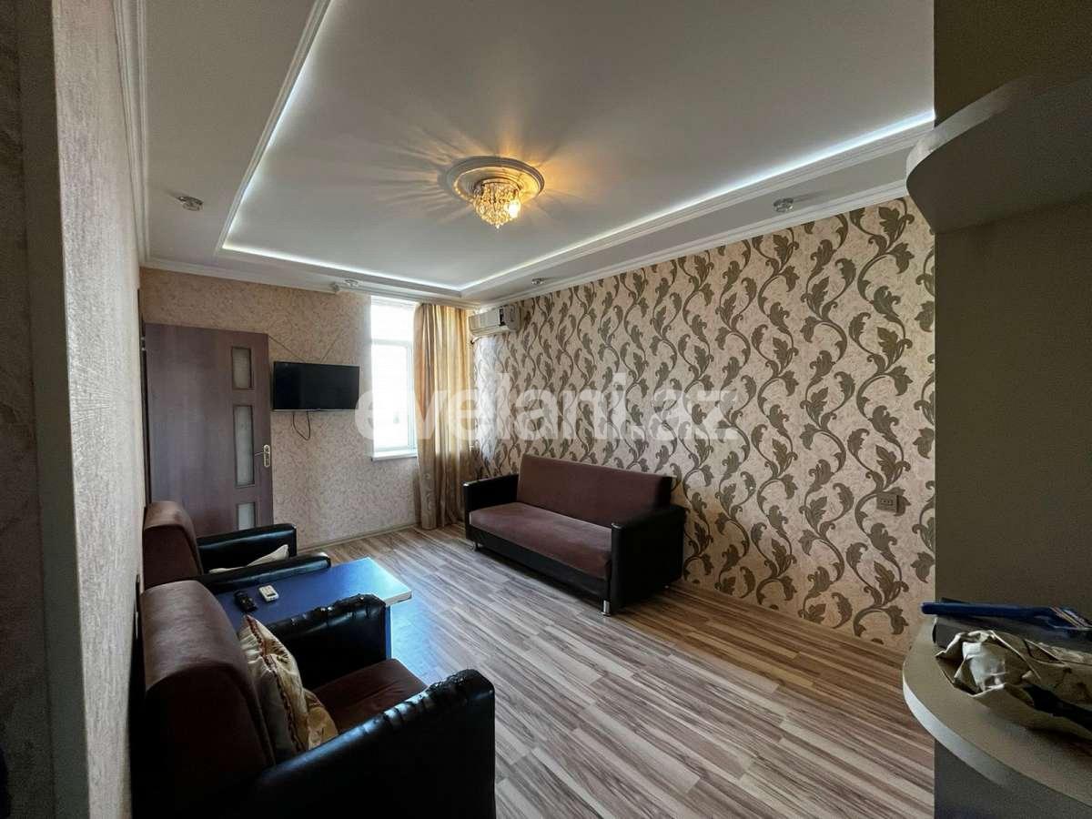 Kirayə verilir, köhnə tikili, 2 otaqlı, 44 m², Bakı, Səbail r, Sahil m.
