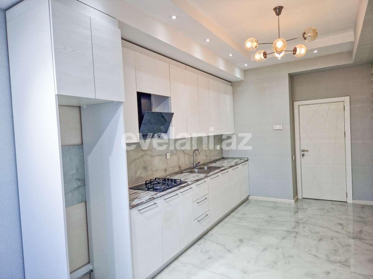 Satılır, yeni tikili, 3 otaqlı, 127 m², Bakı, Nizami r, Qara Qarayev m.