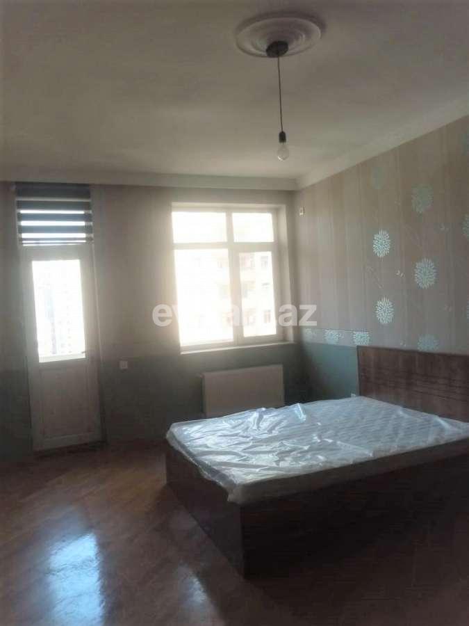Rent, old building, 3 room, 146 m², Baku, Narimanov r.