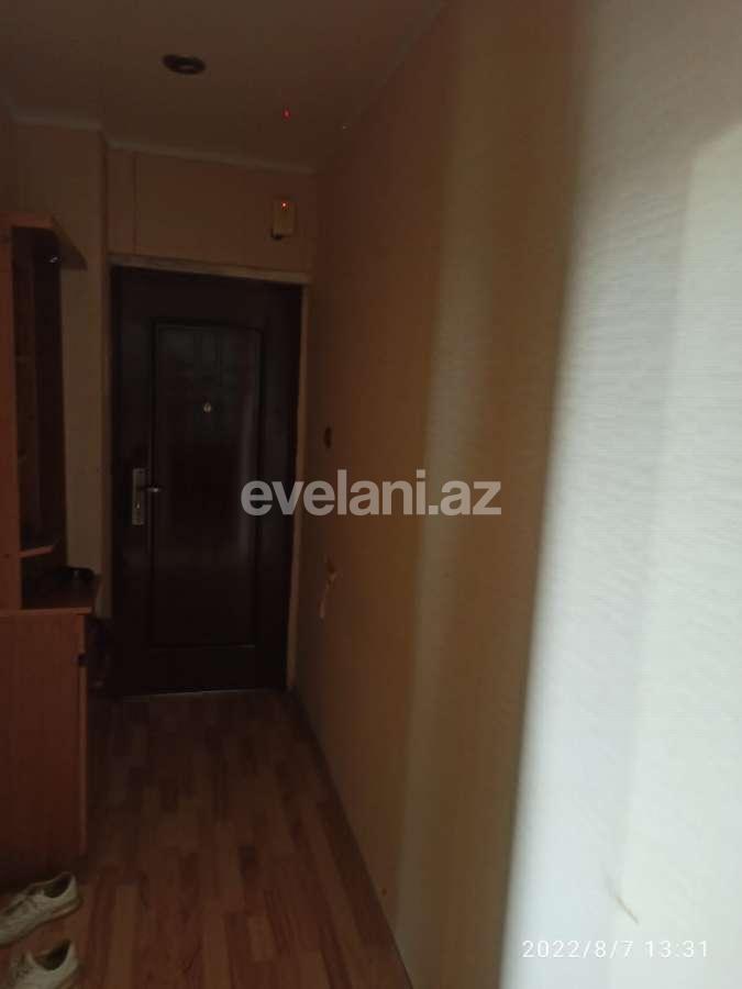 Satılır, köhnə tikili, 1 otaqlı, 45 m², Bakı, Binəqədi r, 8-ci mikrorayon q, Azadlıq prospekti m.