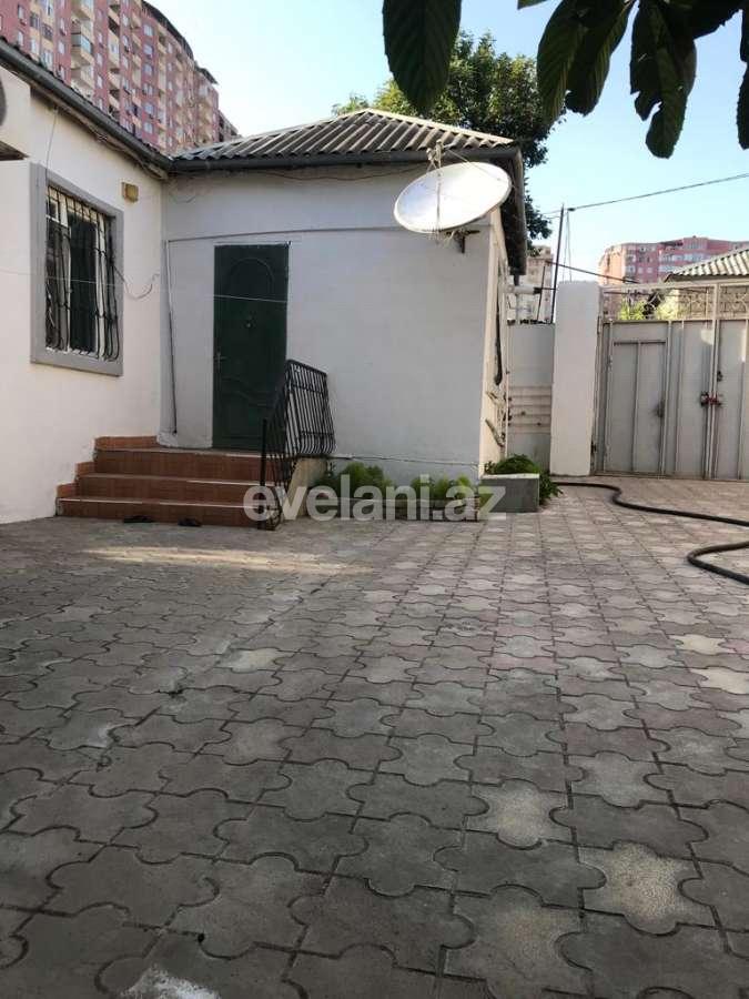 Satılır, həyət evi / bağ, 4 otaqlı, 120 m², Bakı, Yasamal r, Yeni Yasamal q, İnşaatçılar m.