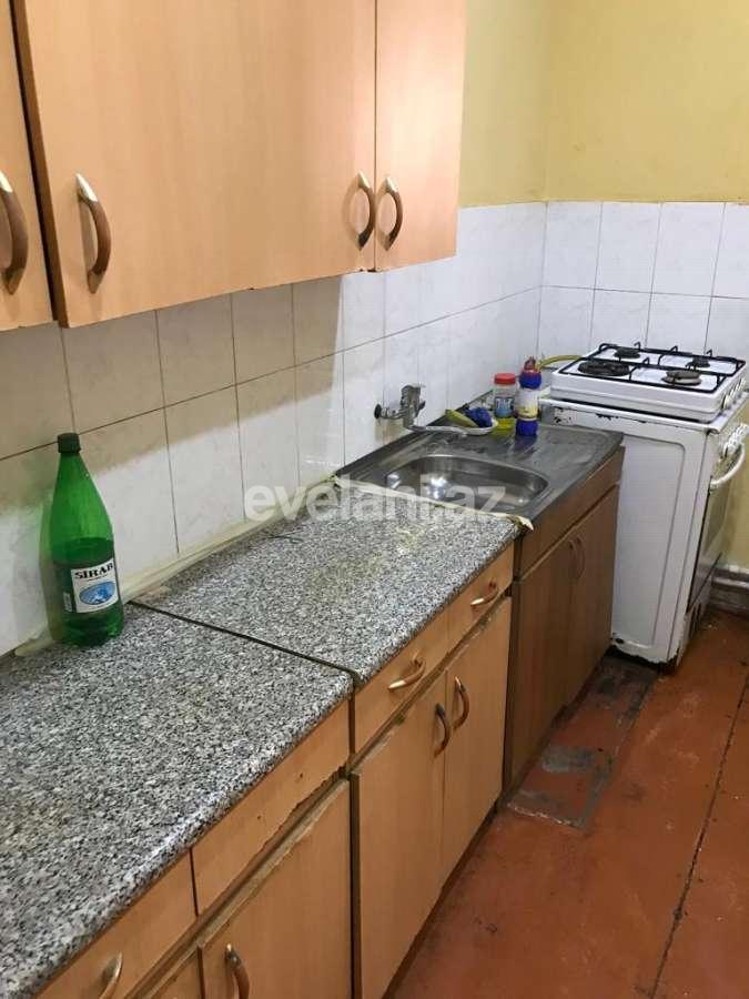 Satılır, həyət evi / bağ, 4 otaqlı, 120 m², Bakı, Yasamal r, Yeni Yasamal q, İnşaatçılar m.