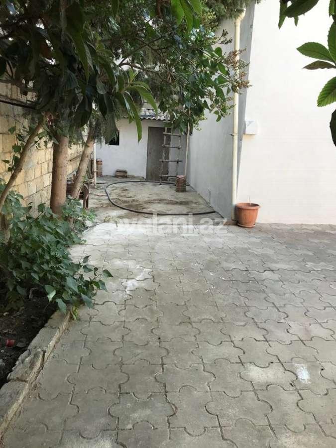 Satılır, həyət evi / bağ, 4 otaqlı, 120 m², Bakı, Yasamal r, Yeni Yasamal q, İnşaatçılar m.