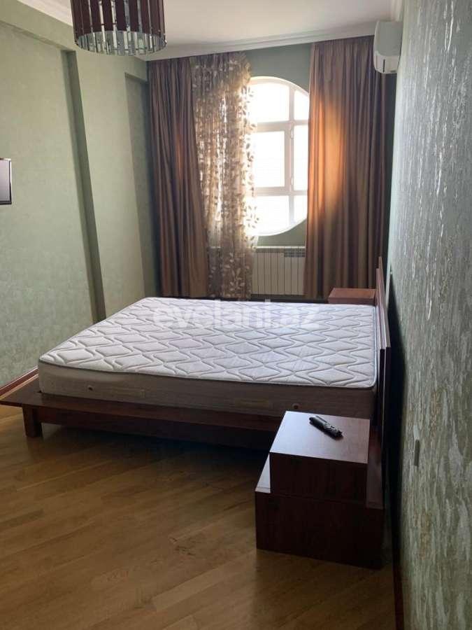 Kirayə verilir, yeni tikili, 3 otaqlı, 135 m², Bakı, Səbail r, 28 may m.