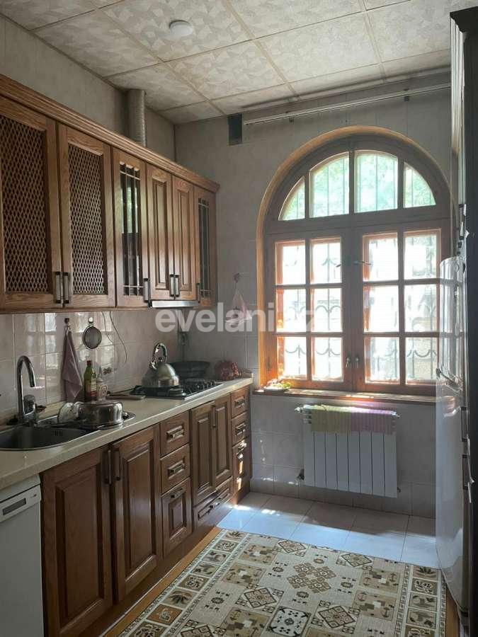 Satılır, həyət evi / bağ, 5 otaqlı, 250 m², Bakı, Xətai r.