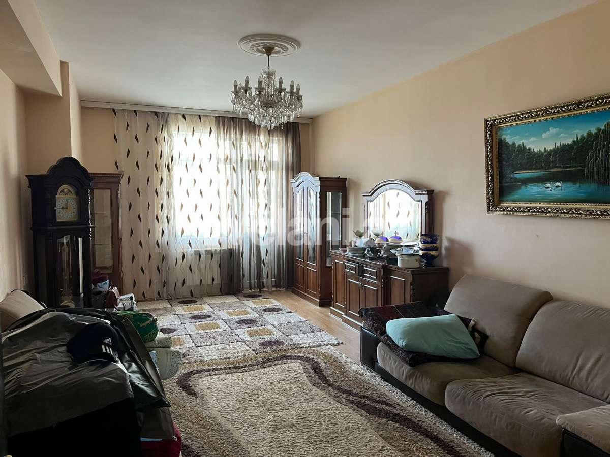Kirayə verilir, yeni tikili, 2 otaqlı, 136 m², Bakı, Xətai r.