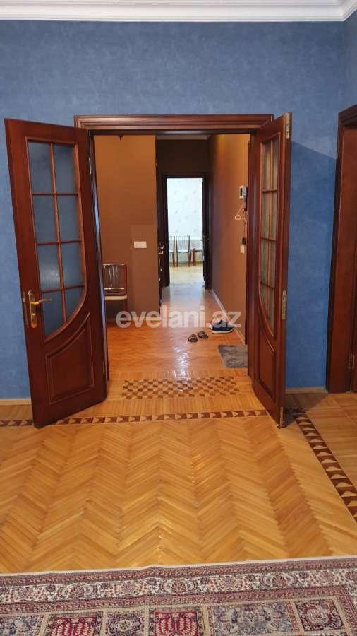 Sale, old building, 2 room, 79 m², Baku, Yasamal r, Elmlar Akademiyası m.