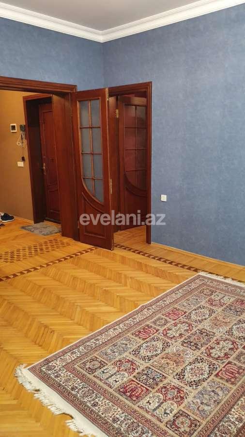 Sale, old building, 2 room, 79 m², Baku, Yasamal r, Elmlar Akademiyası m.