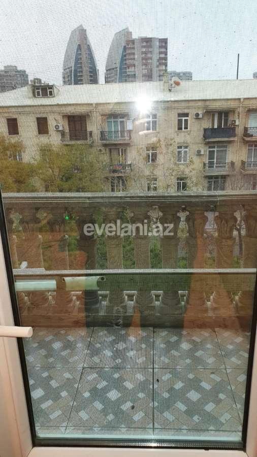 Sale, old building, 2 room, 79 m², Baku, Yasamal r, Elmlar Akademiyası m.