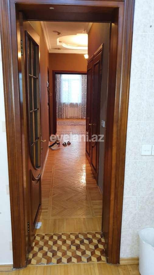 Sale, old building, 2 room, 79 m², Baku, Yasamal r, Elmlar Akademiyası m.