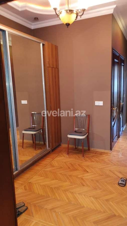 Sale, old building, 2 room, 79 m², Baku, Yasamal r, Elmlar Akademiyası m.