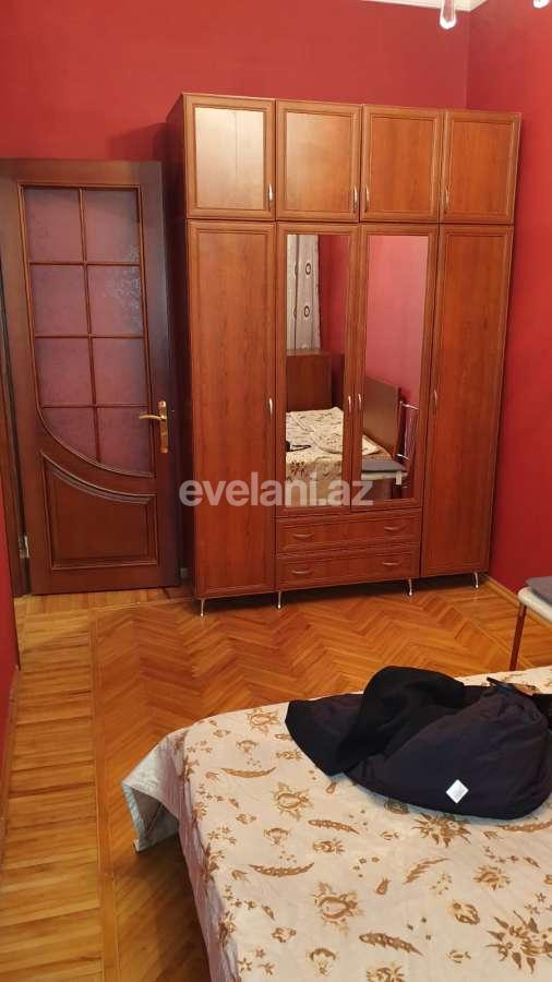 Sale, old building, 2 room, 79 m², Baku, Yasamal r, Elmlar Akademiyası m.