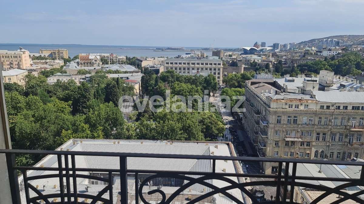 Kirayə verilir, yeni tikili, 5 otaqlı, 220 m², Bakı, Səbail r, Sahil m.