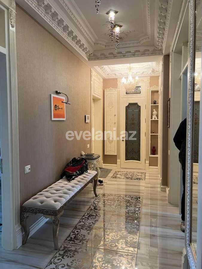 Сдаётся, новостройка, 3-комнаты, 130 m², Баку, Хатаинский r, Аг шехер p, Шах Исмаил Хатаи m.