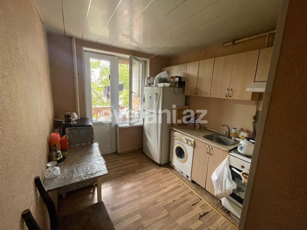 Продаётся, вторичка, 4-комнаты, 95 m², Баку, Бинагадинский r, М. Расулзаде p.