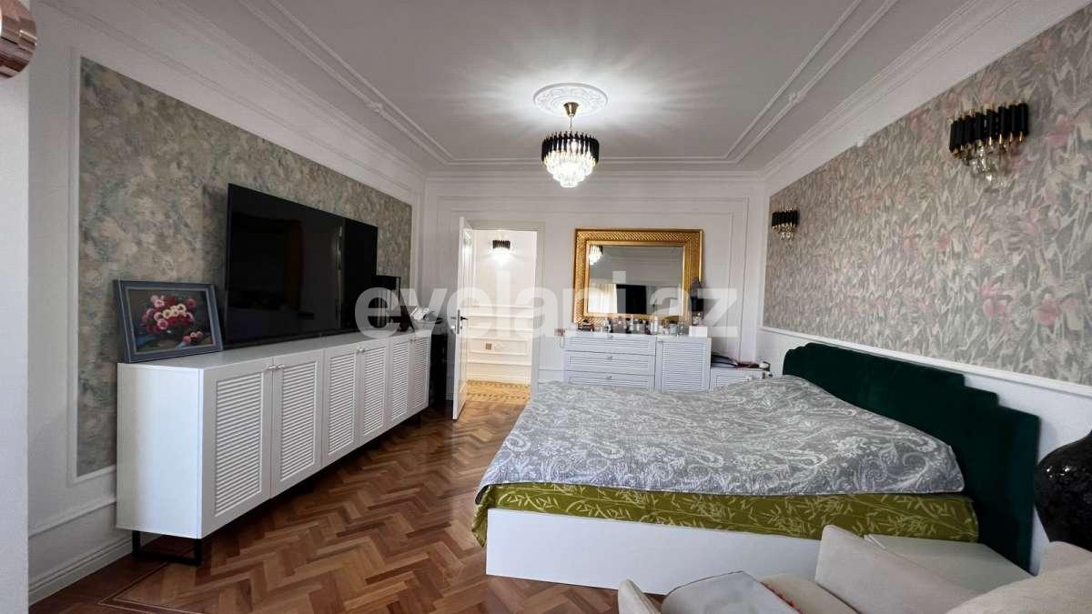 Kirayə verilir, köhnə tikili, 4 otaqlı, 131 m², Bakı, Nəsimi r, 4-cü mikrorayon q, Memar Əcəmi m.