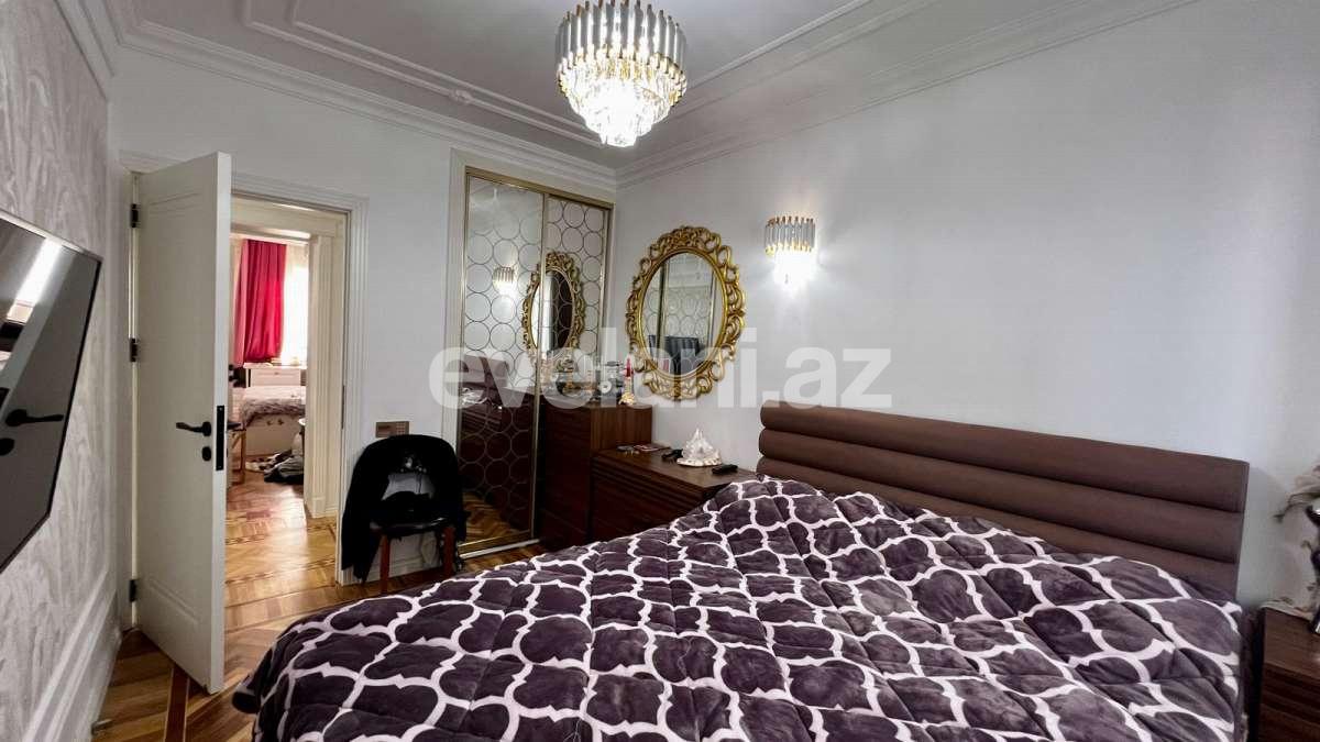 Kirayə verilir, köhnə tikili, 4 otaqlı, 131 m², Bakı, Nəsimi r, 4-cü mikrorayon q, Memar Əcəmi m.