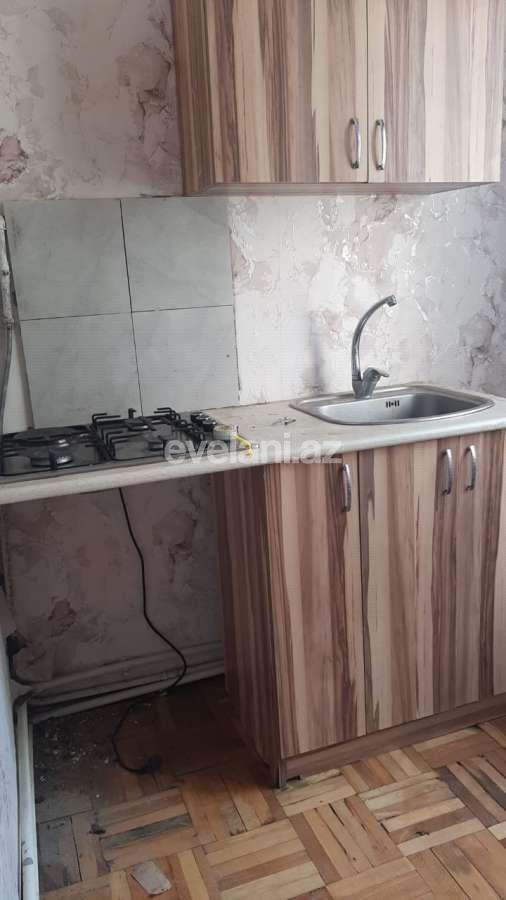 Kirayə verilir, köhnə tikili, 2 otaqlı, 45 m², Bakı, Binəqədi r, Memar Əcəmi m.