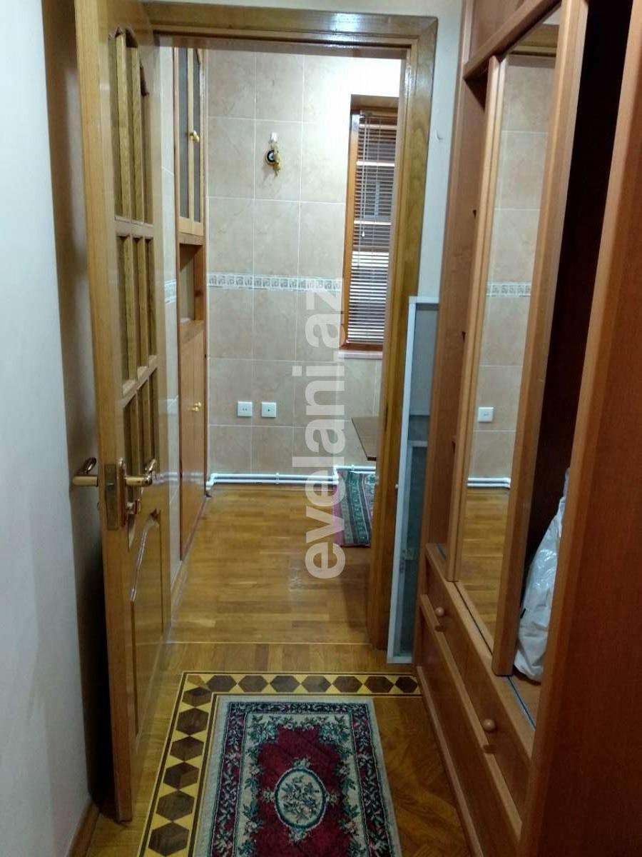 Kirayə verilir, köhnə tikili, 3 otaqlı, 90 m², Bakı, Yasamal r, Elmlər Akademiyası m.