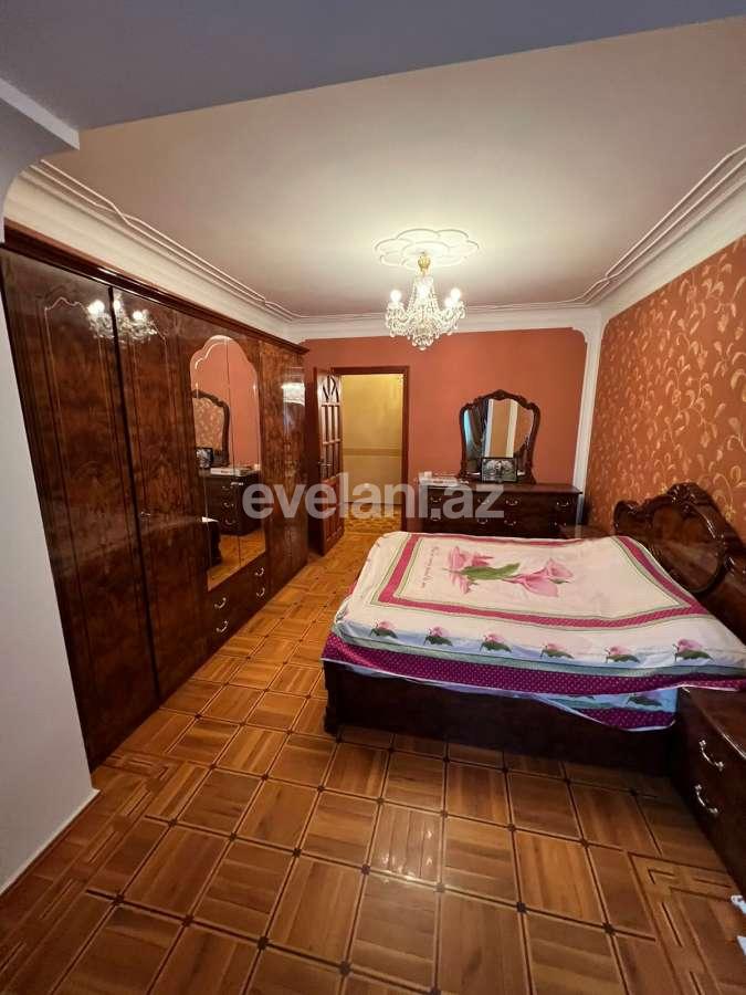 Satılır, köhnə tikili, 3 otaqlı, 100 m², Bakı, Nizami r, Qara Qarayev m.