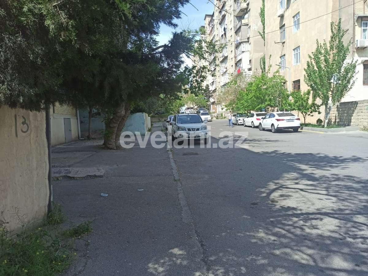 Satılır, köhnə tikili, 3 otaqlı, 100 m², Bakı, Nizami r, Qara Qarayev m.