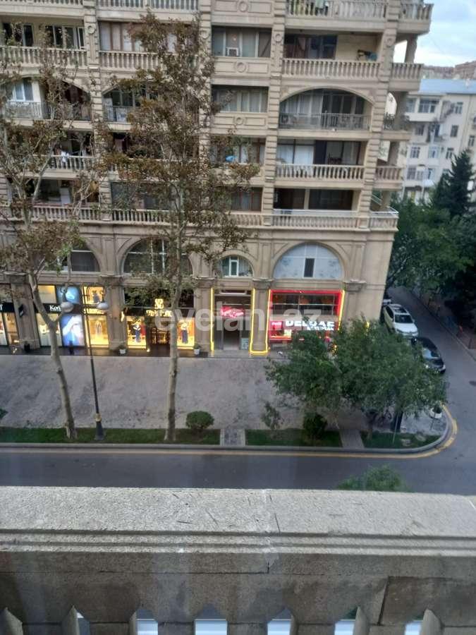 Kirayə verilir, köhnə tikili, 2 otaqlı, 44 m², Bakı, Səbail r.