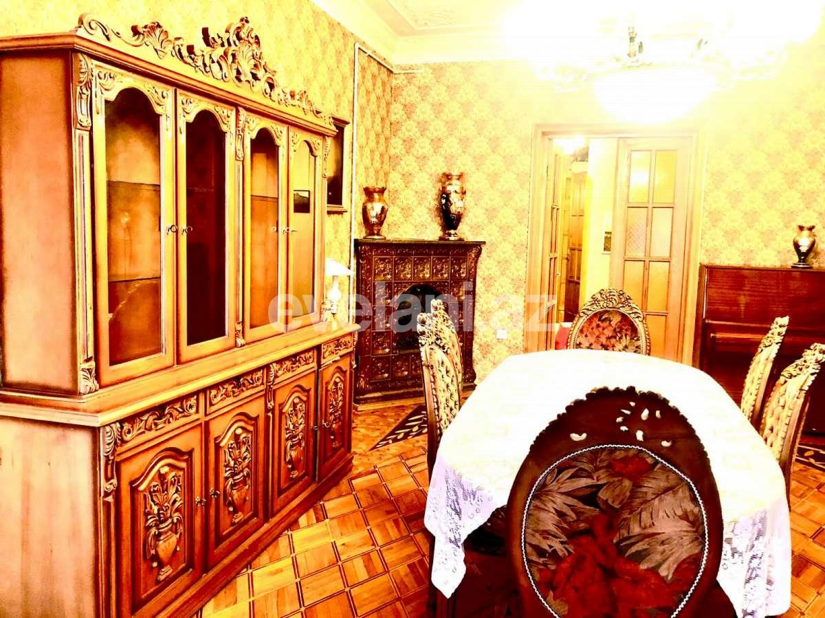 Satılır, köhnə tikili, 4 otaqlı, 122 m², Bakı, Səbail r.