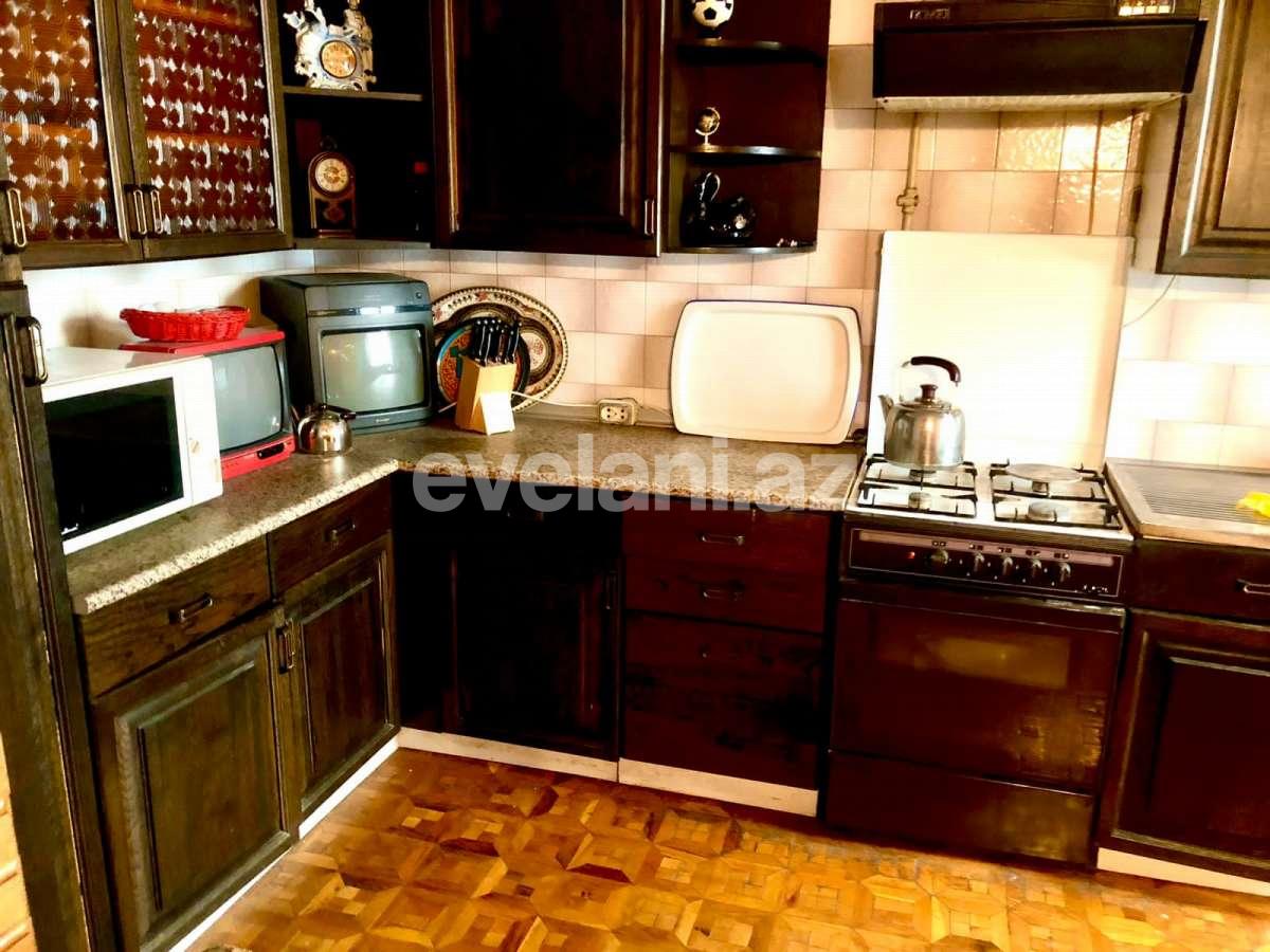 Satılır, köhnə tikili, 4 otaqlı, 122 m², Bakı, Səbail r.