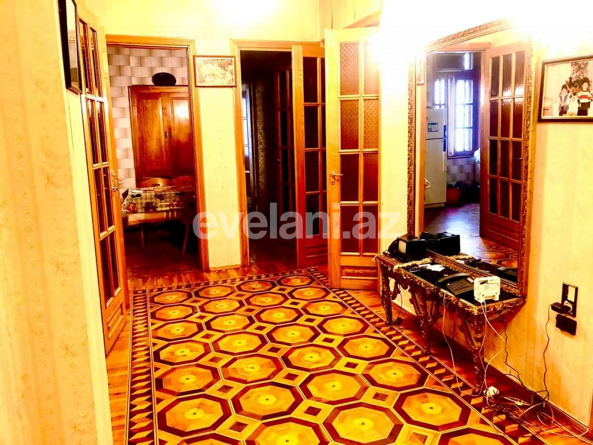 Satılır, köhnə tikili, 4 otaqlı, 122 m², Bakı, Səbail r.