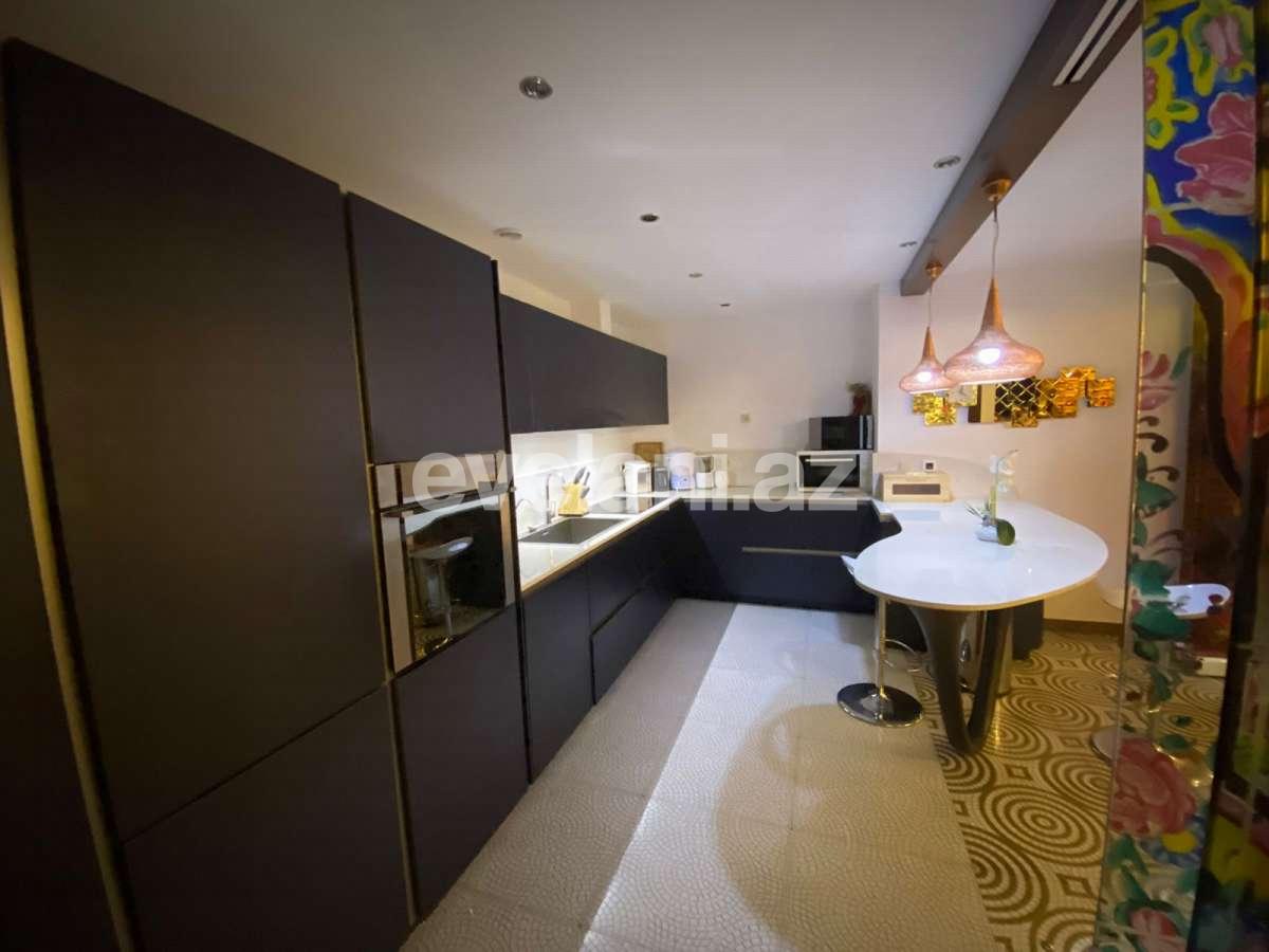 Satılır, yeni tikili, 3 otaqlı, 181 m², Bakı, Nəsimi r.