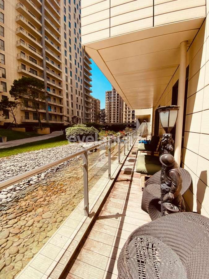 Satılır, yeni tikili, 3 otaqlı, 181 m², Bakı, Nəsimi r.