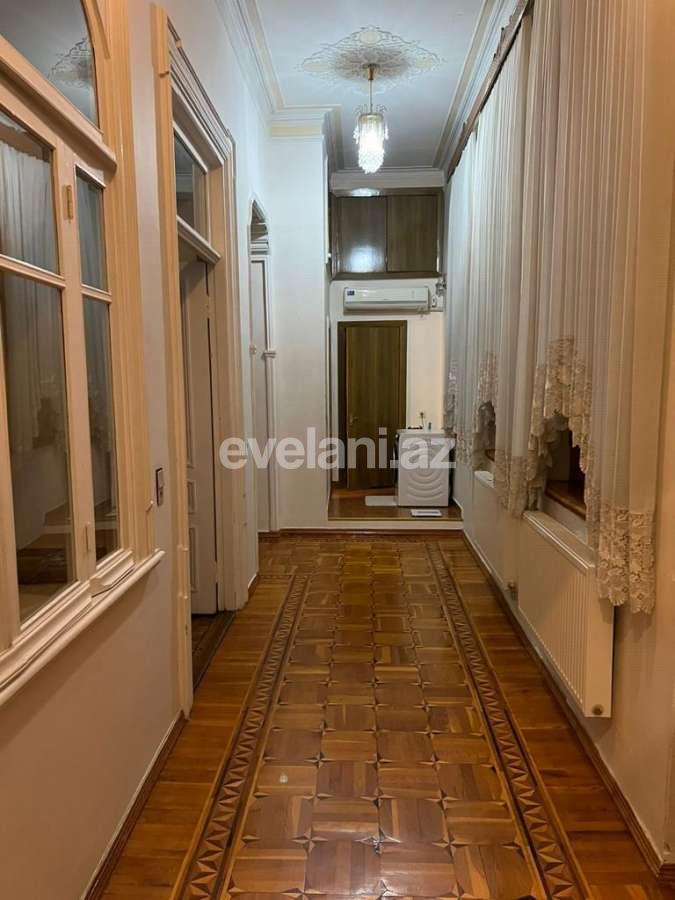 Satılır, köhnə tikili, 5 otaqlı, 230 m², Bakı, Səbail r, İçəri Şəhər m.