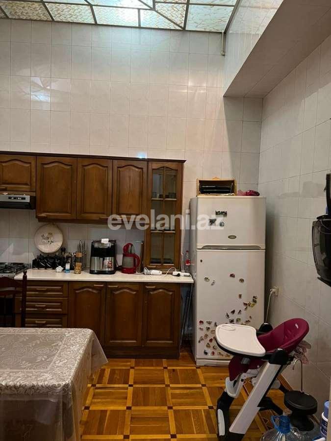 Satılır, köhnə tikili, 5 otaqlı, 230 m², Bakı, Səbail r, İçəri Şəhər m.