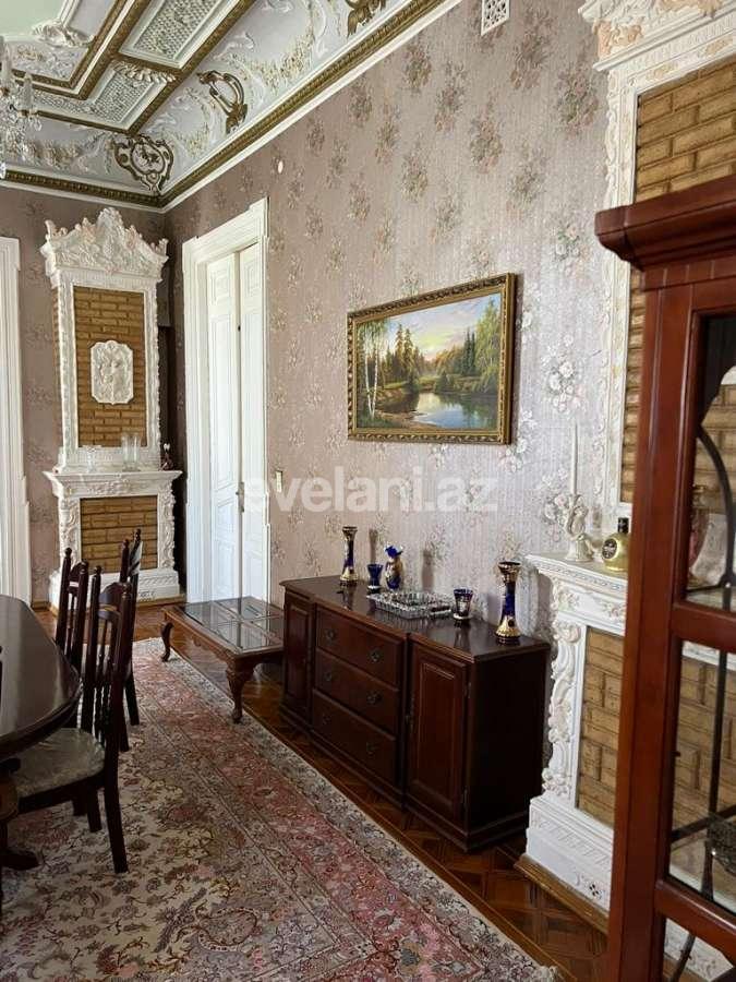 Satılır, köhnə tikili, 5 otaqlı, 230 m², Bakı, Səbail r, İçəri Şəhər m.