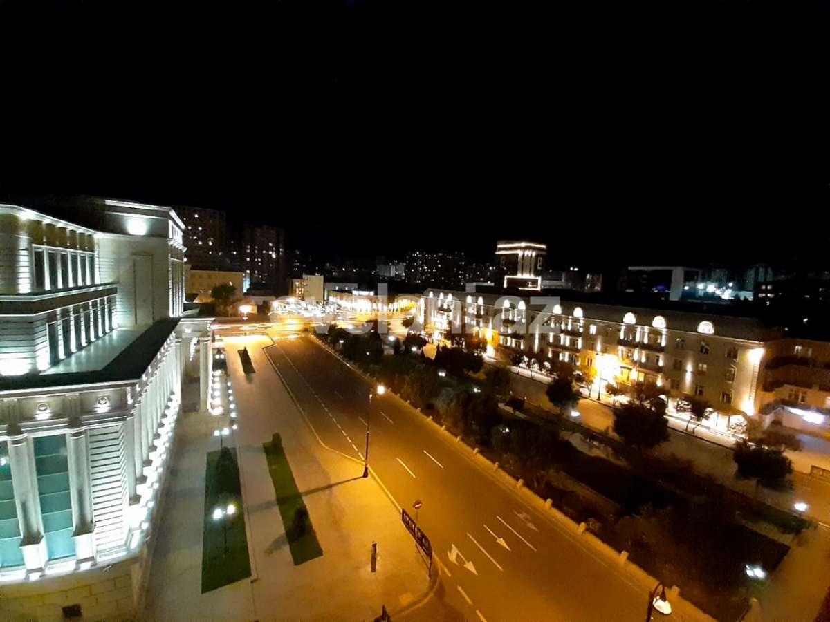 Kirayə verilir, yeni tikili, 3 otaqlı, 120 m², Bakı, Xətai r, Şah İsmayıl Xətai m.