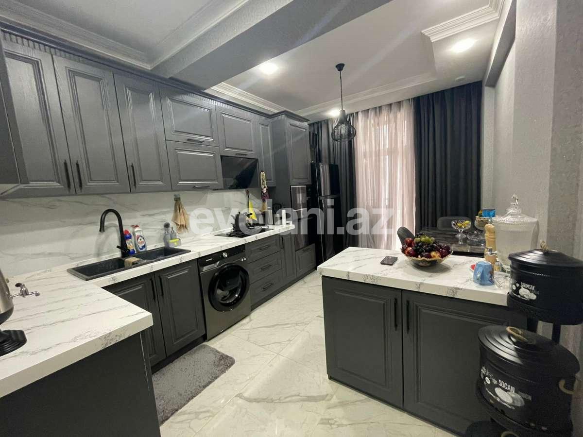 Satılır, yeni tikili, 3 otaqlı, 130 m², Bakı, Yasamal r, Yeni Yasamal q, İnşaatçılar m.