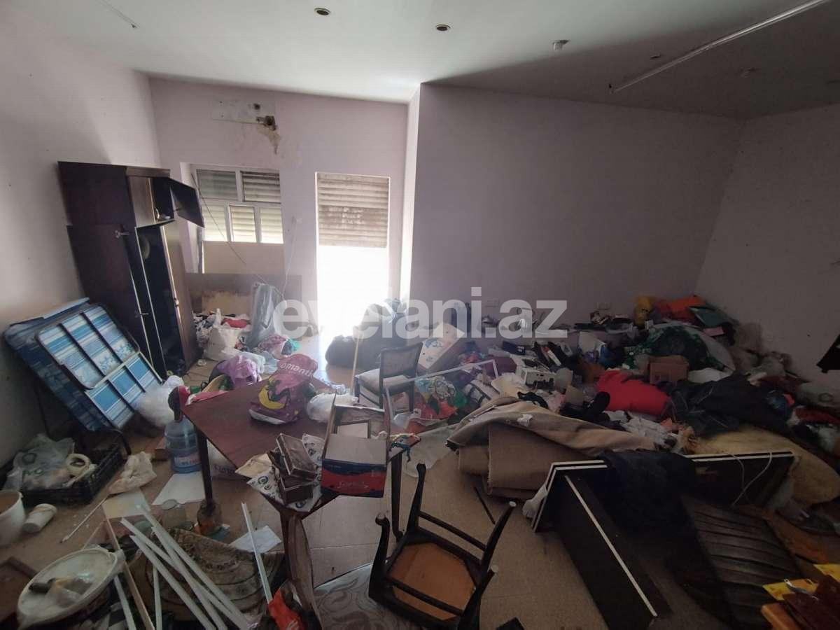 Satılır, həyət evi / bağ, 6 otaqlı, 305 m², Bakı, Xəzər r, Binə q.