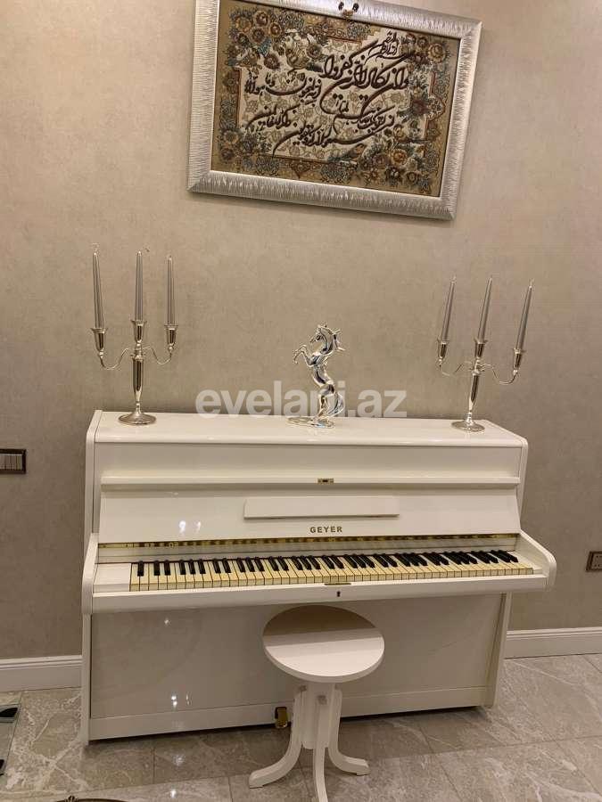 Satılır, yeni tikili, 4 otaqlı, 193 m², Bakı, Yasamal r, Elmlər Akademiyası m.