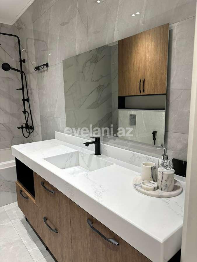 Satılır, yeni tikili, 2 otaqlı, 81 m², Bakı, Xətai r, Şah İsmayıl Xətai m.