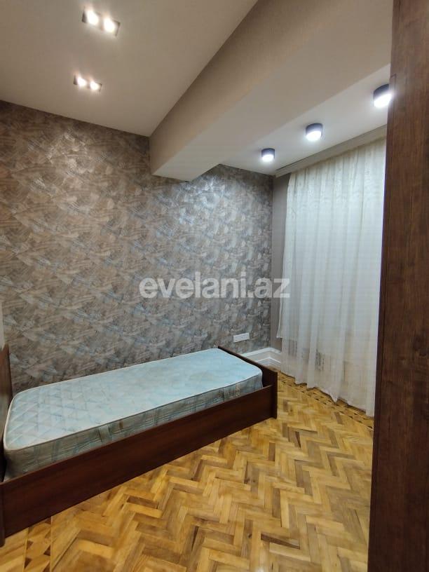 Satılır, köhnə tikili, 3 otaqlı, 70 m², Bakı, Nərimanov r, Montin q, Nəriman Nərimanov m.