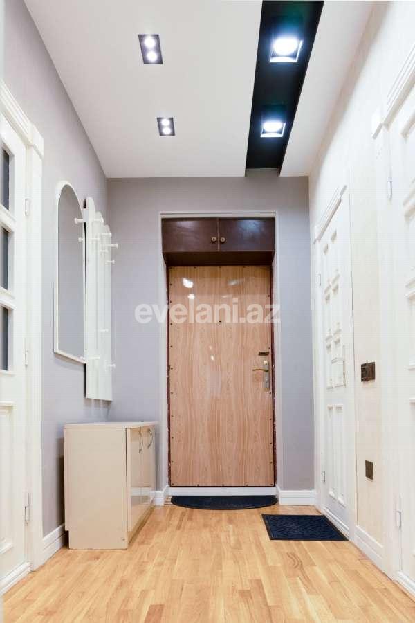 Satılır, köhnə tikili, 3 otaqlı, 70 m², Bakı, Nərimanov r, Montin q, Nəriman Nərimanov m.