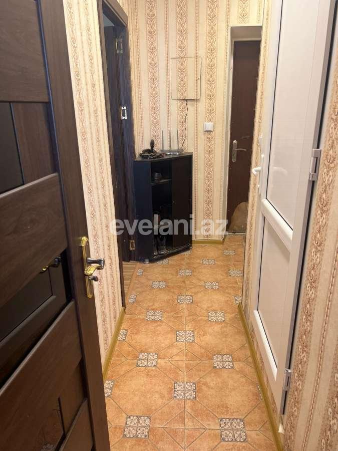 Satılır, köhnə tikili, 2 otaqlı, 50 m², Bakı, Yasamal r, Elmlər Akademiyası m.