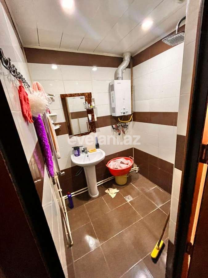 Продаётся, вторичка, 2-комнаты, 65 m², Баку, Хатаинский r, Ази Асланова p, Ази Асланов m.