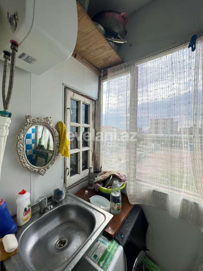 Satılır, köhnə tikili, 1 otaqlı, 15 m², Sumqayıt, 12-ci mikrorayon r.